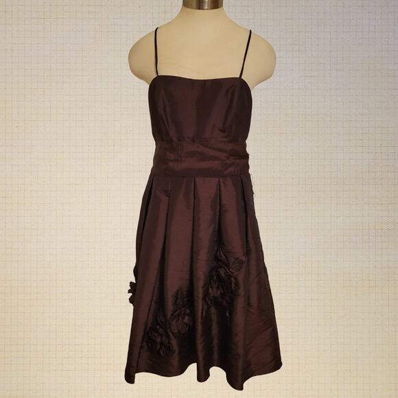 Watters and Watters Spaghetti Strap Applique Rose Pleated Evening Dress Womens 8 - Picture 1 of 11